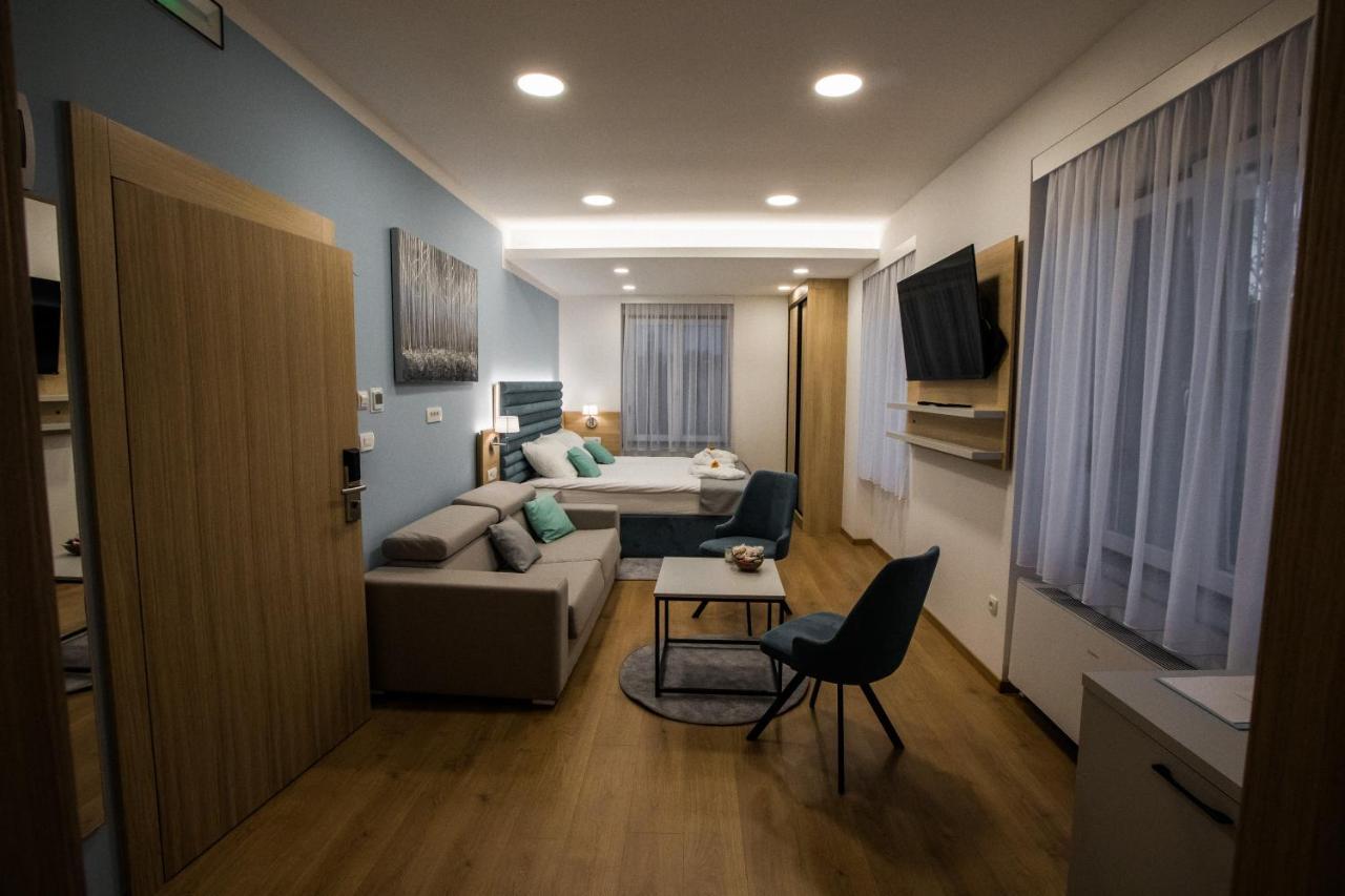 Klecka Vila B&B Rooms โอกูลิน ภายนอก รูปภาพ