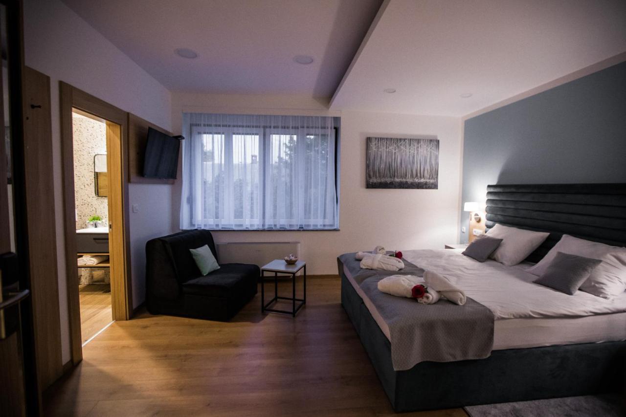 Klecka Vila B&B Rooms โอกูลิน ภายนอก รูปภาพ